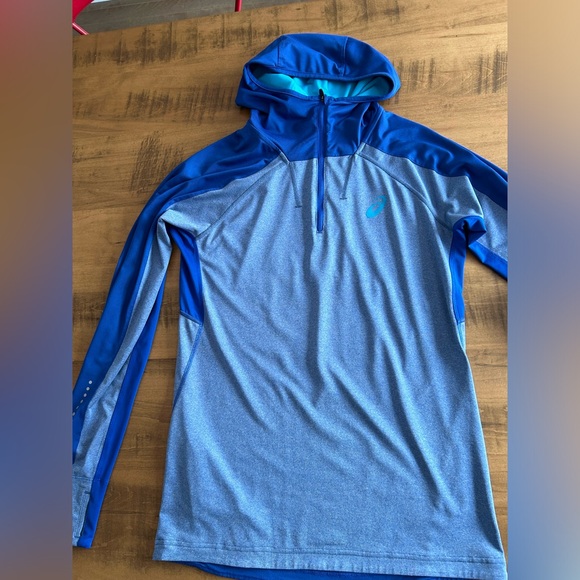 Asics longsleeve size Medium for men - Picture 2 of 3